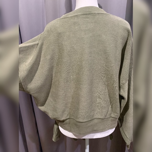 Shorts Set - Picture 3 of 6